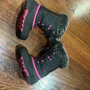 Kids winter boots